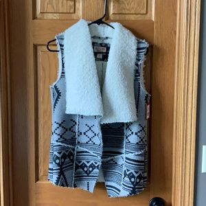 Women’s Mossimo Vest